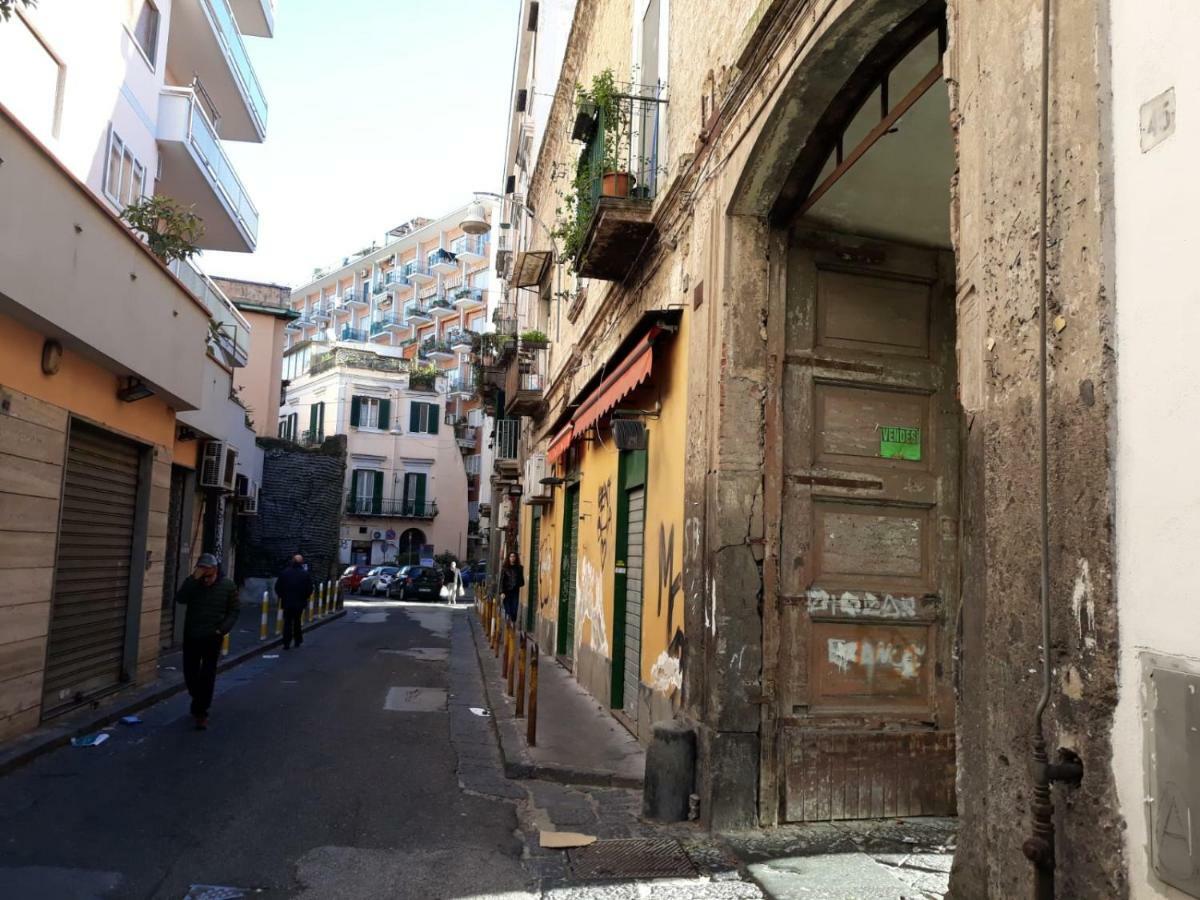 Vomero House With Free Parking 410 Cm Napoli Eksteriør bilde